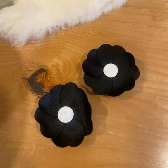 Authentic Chanel Ribbons and Camellia Flowers Bundle of 6 - Picture 3 of 15